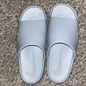 Nike Men's Light Gray Slide Sandals